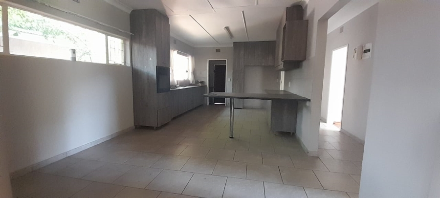 To Let 3 Bedroom Property for Rent in Flamwood North West